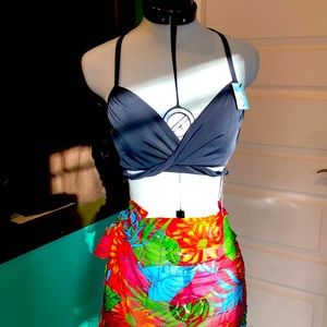 Sundazed for Macy’s - Black Wrap Style Bikini Top 32D NWT